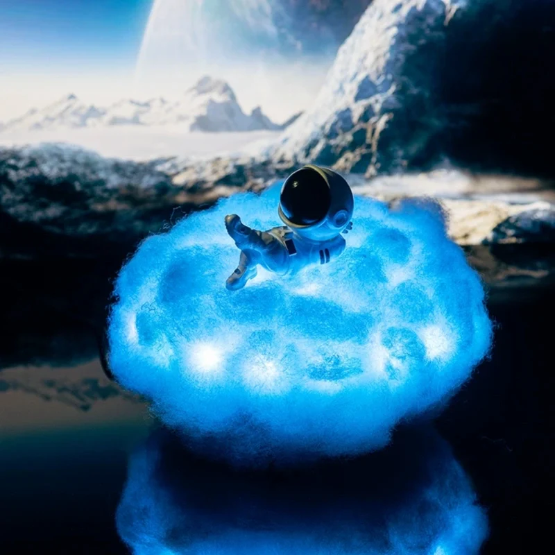 Astronaut Cloud Light - Image 3